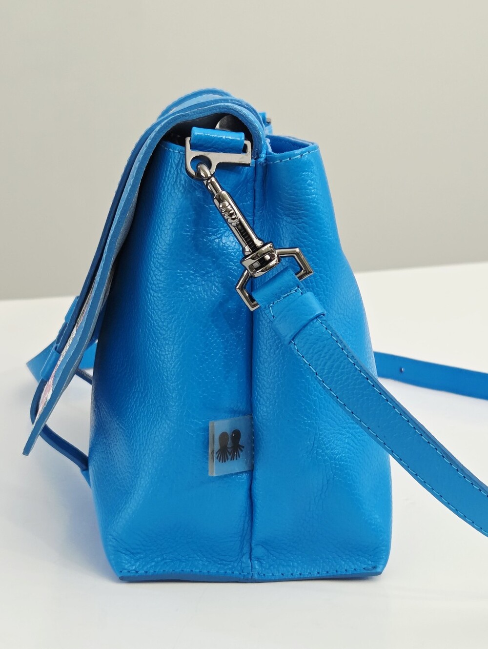 LIKE NEW RARE MIN & MON VICTOR BAG - HEROCITY - Picture 7 of 10